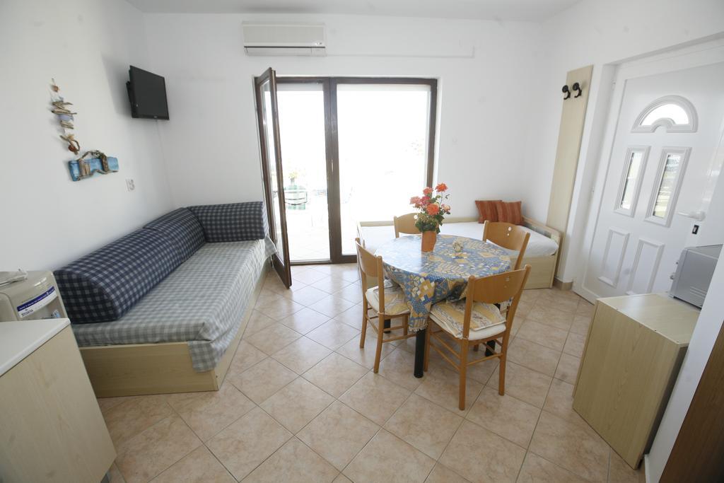 Apartments Roza Miškovići Exterior foto